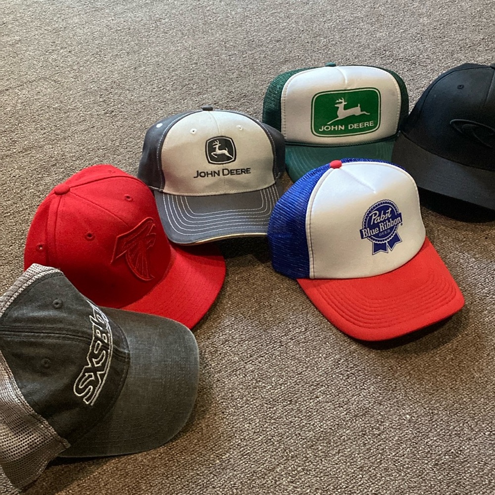 Lot of 6 hats